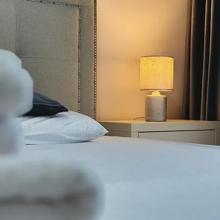 Apartament Neo Unu - Of Mara - - Private Parking *