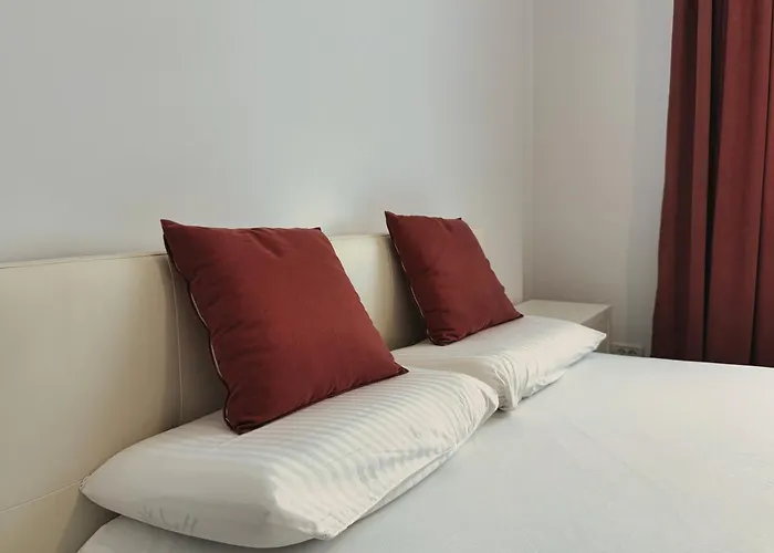 Neo Unu - Of Mara - - Private Parking