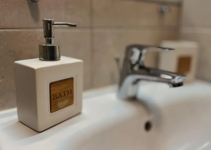 Neo Unu - Of Mara - - Private Parking