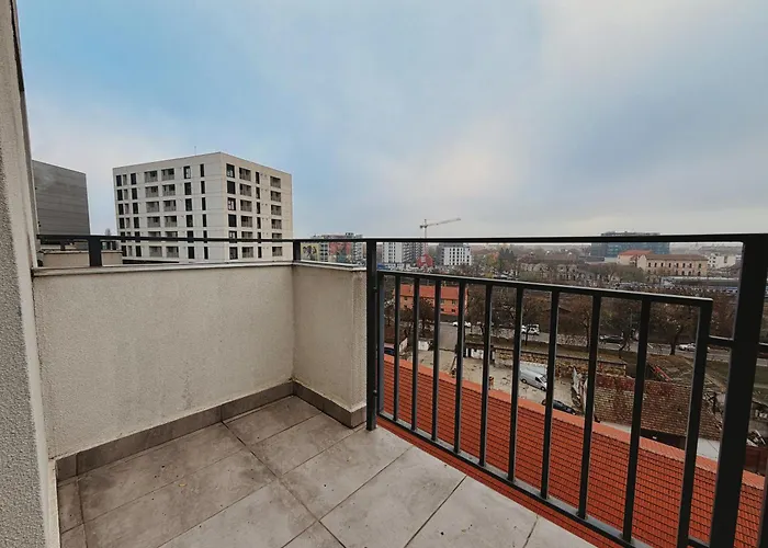 Neo Unu - Of Mara - - Private Parking